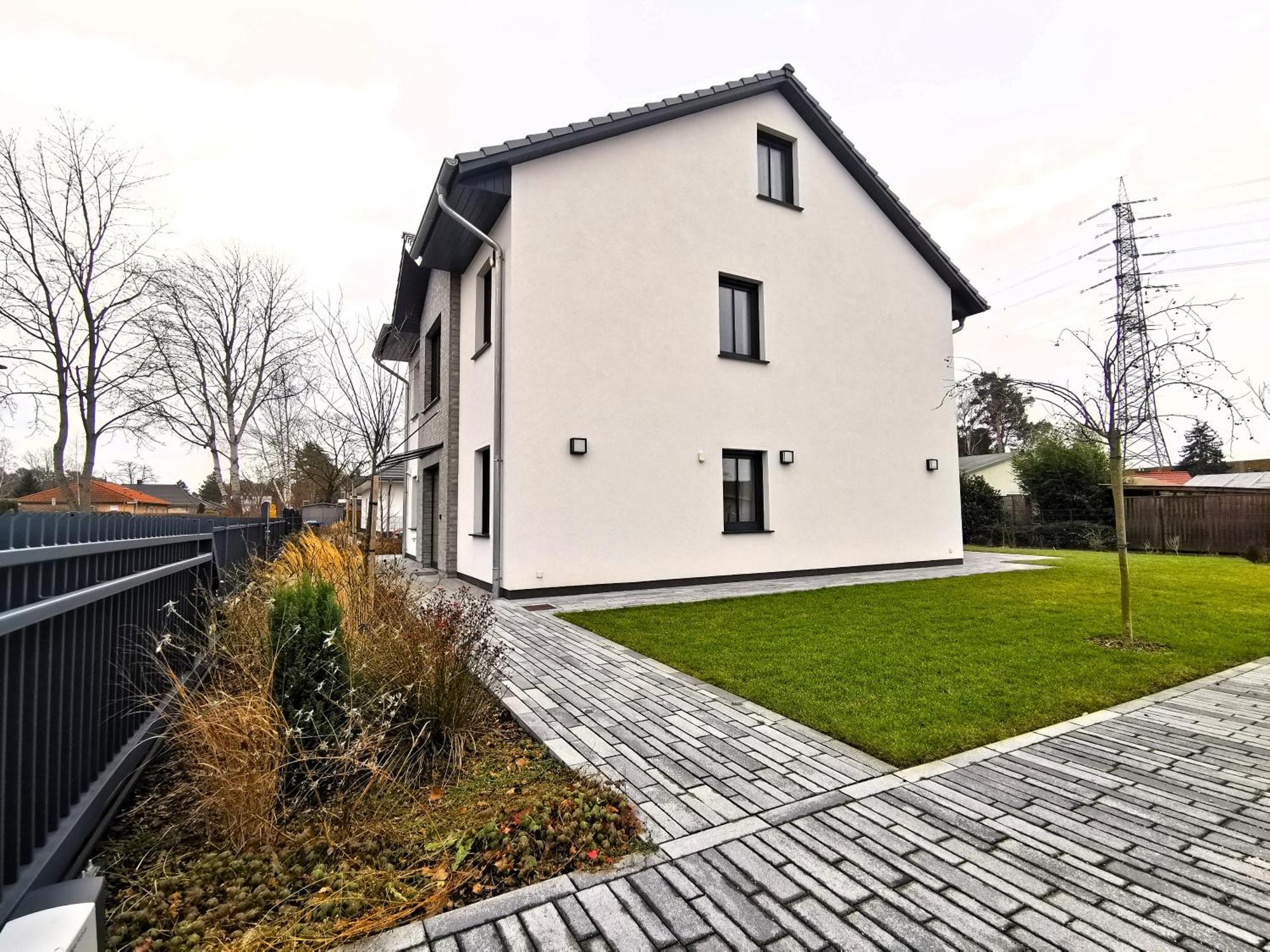 Bohnapartments Luxury Villa Berlin - 210Qm - Wintergarten - Kamin - 4 Kostenlose Parkplaetze - 6 Schlafzimmer - Neubau - Luxusausstattung Birkenwerder Exteriör bild
