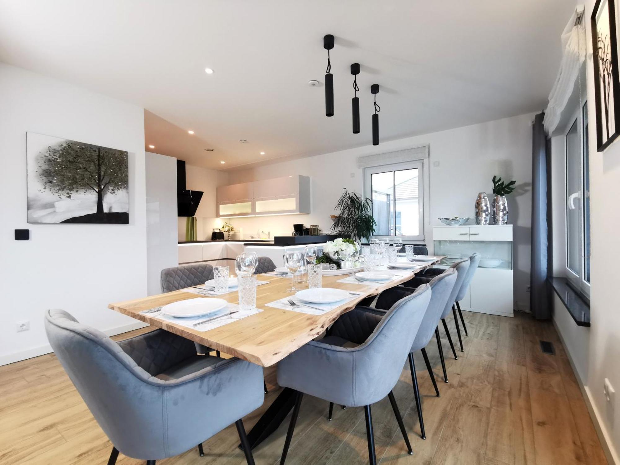 Bohnapartments Luxury Villa Berlin - 210Qm - Wintergarten - Kamin - 4 Kostenlose Parkplaetze - 6 Schlafzimmer - Neubau - Luxusausstattung Birkenwerder Exteriör bild